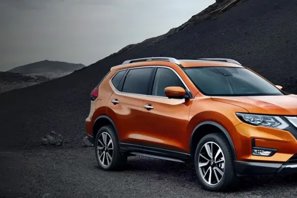 NISSAN Banner